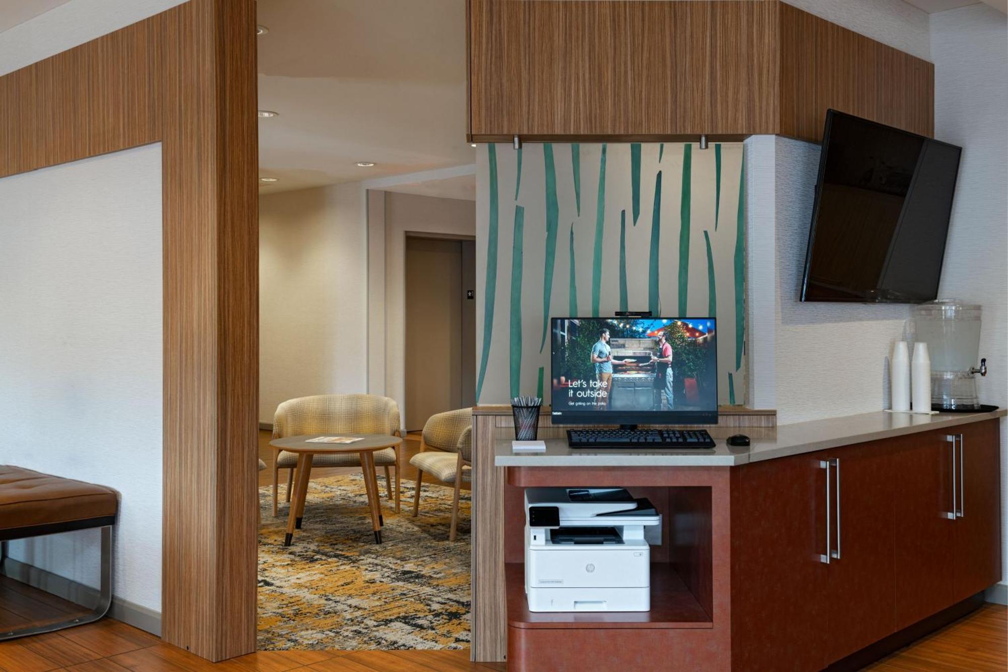 ทาวน์เพลส สวีท แมคอน เมอร์เซอร์ ยูนิเวอร์ซิตี้ Hotel เมคอน ภายนอก รูปภาพ
